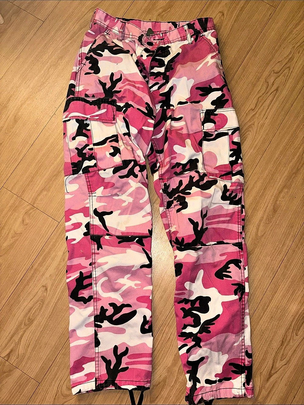 Pink Camo Cargo Pants Size Small Like New